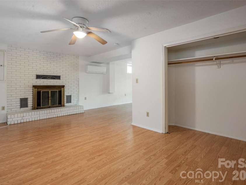 52 Blake Drive, Arden, NC 28704.  MLS# CAR4392917, YatesRealty ID 37808. 