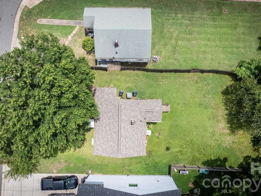 405 Cama Street, Charlotte, NC 28217.  MLS# CAR4402693, YatesRealty ID 37809. 