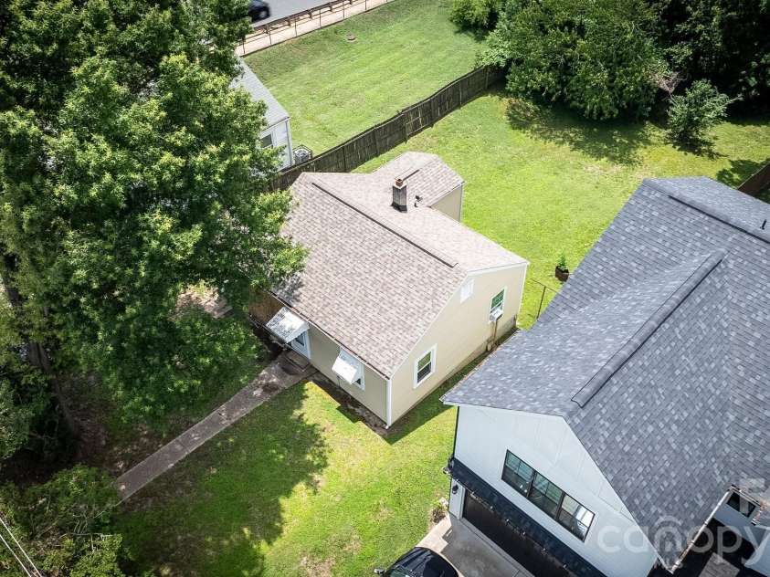 405 Cama Street, Charlotte, NC 28217.  MLS# CAR4402693, YatesRealty ID 37809. 