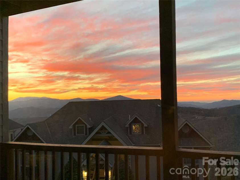143 Wildflower Ridge, Sugar Mountain, NC 28604.  MLS# CAR4343710, YatesRealty ID 3781. 