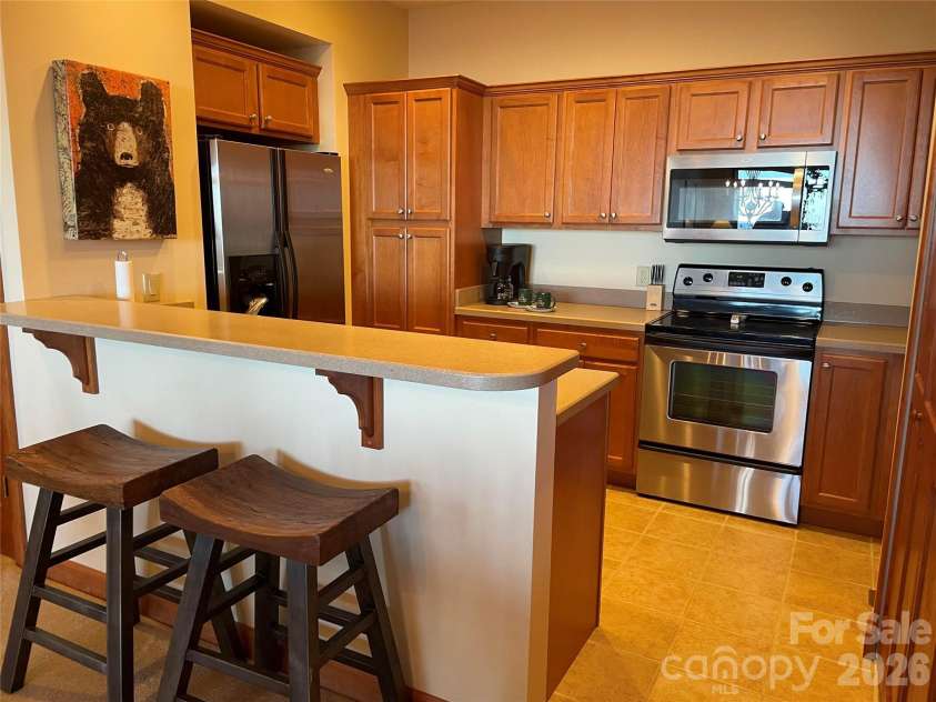 143 Wildflower Ridge, Sugar Mountain, NC 28604.  MLS# CAR4343710, YatesRealty ID 3781. 