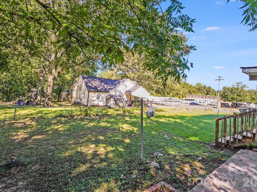 809 Mauney Avenue, Gastonia, NC 28052.  MLS# CAR4303780, YatesRealty ID 3781. 