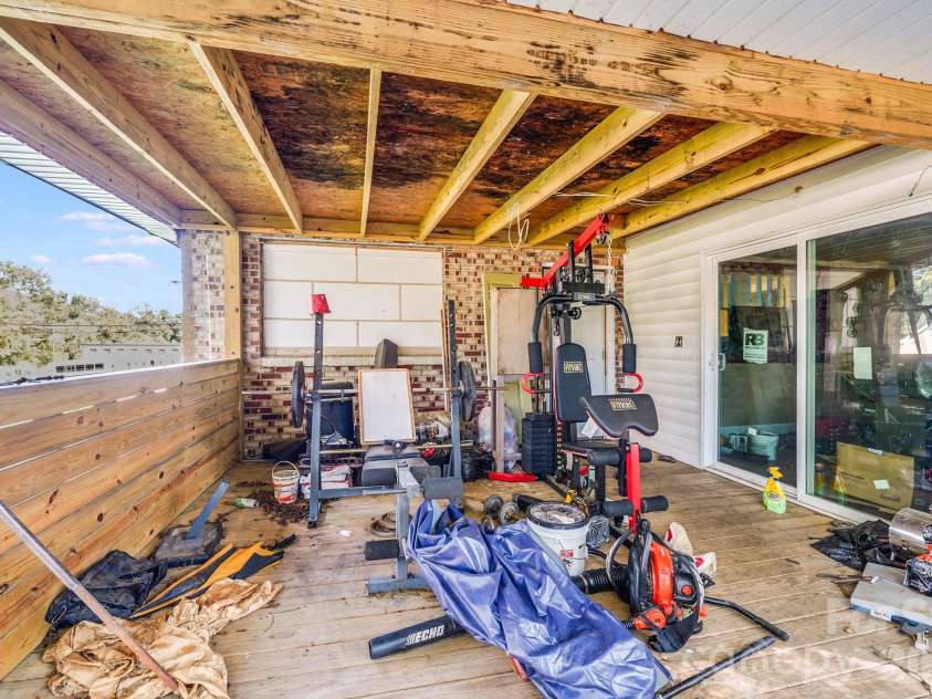 809 Mauney Avenue, Gastonia, NC 28052.  MLS# CAR4303780, YatesRealty ID 3781. 