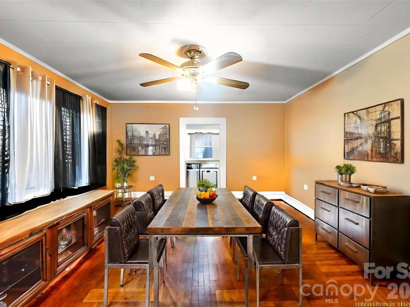 809 Mauney Avenue, Gastonia, NC 28052.  MLS# CAR4303780, YatesRealty ID 3781. Virtually Staged