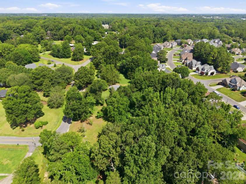 699 Wyndale Drive, Rock Hill, SC 29730.  MLS# CAR4395303, YatesRealty ID 37811. 
