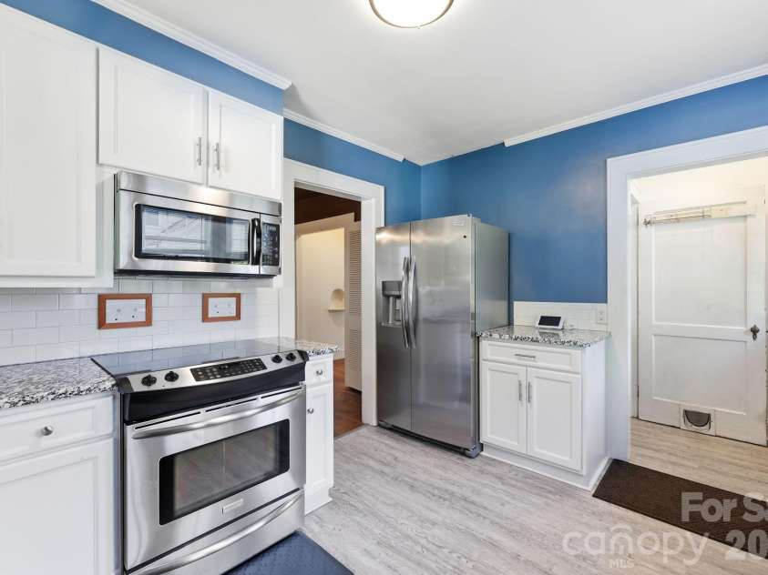 217 Queen Anne Road, Salisbury, NC 28144.  MLS# CAR4402588, YatesRealty ID 37812. 