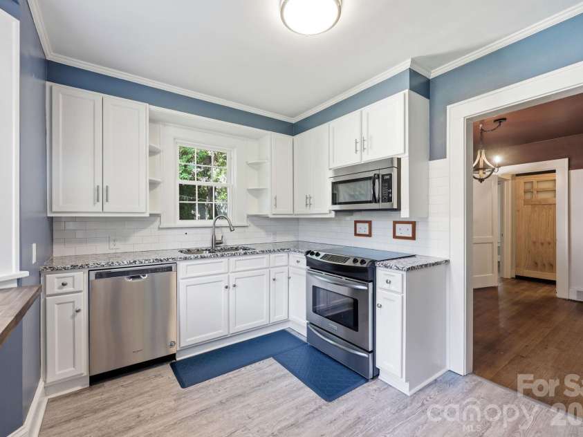 217 Queen Anne Road, Salisbury, NC 28144.  MLS# CAR4402588, YatesRealty ID 37812. 