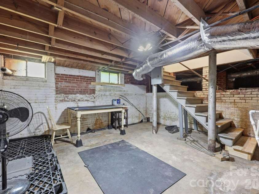 217 Queen Anne Road, Salisbury, NC 28144.  MLS# CAR4402588, YatesRealty ID 37812. Interior entry basement
