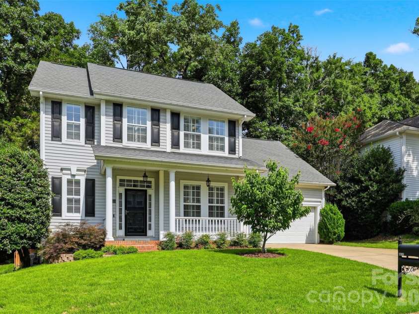 6832 Charter Hills Road, Charlotte, NC 28277.  MLS# CAR4396784, YatesRealty ID 37813. Welcome Home!