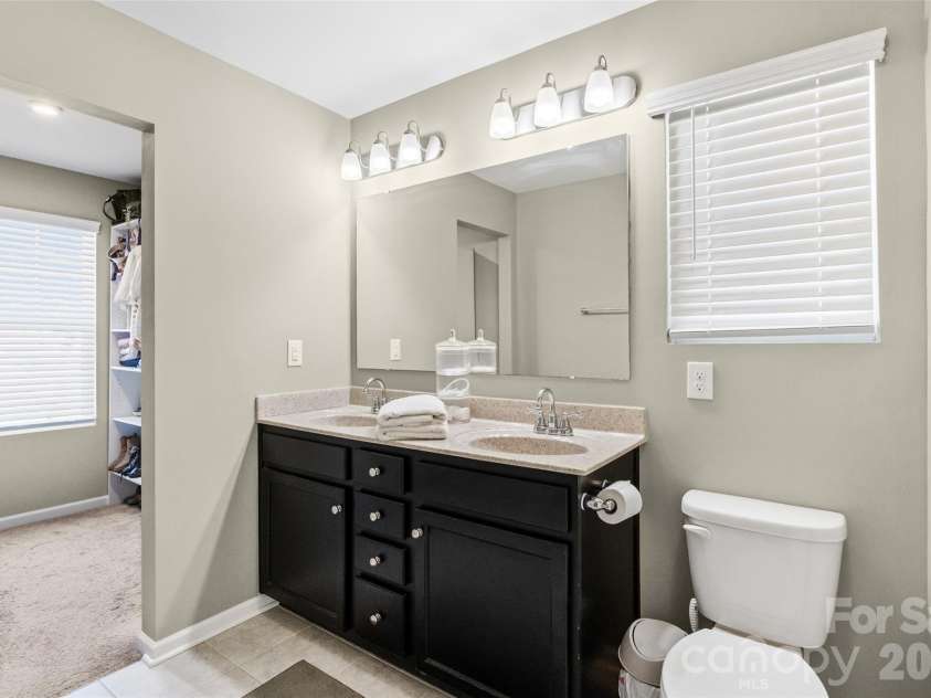 944 Von Buren Boulevard, Rock Hill, SC 29730.  MLS# CAR4395648, YatesRealty ID 37814. 