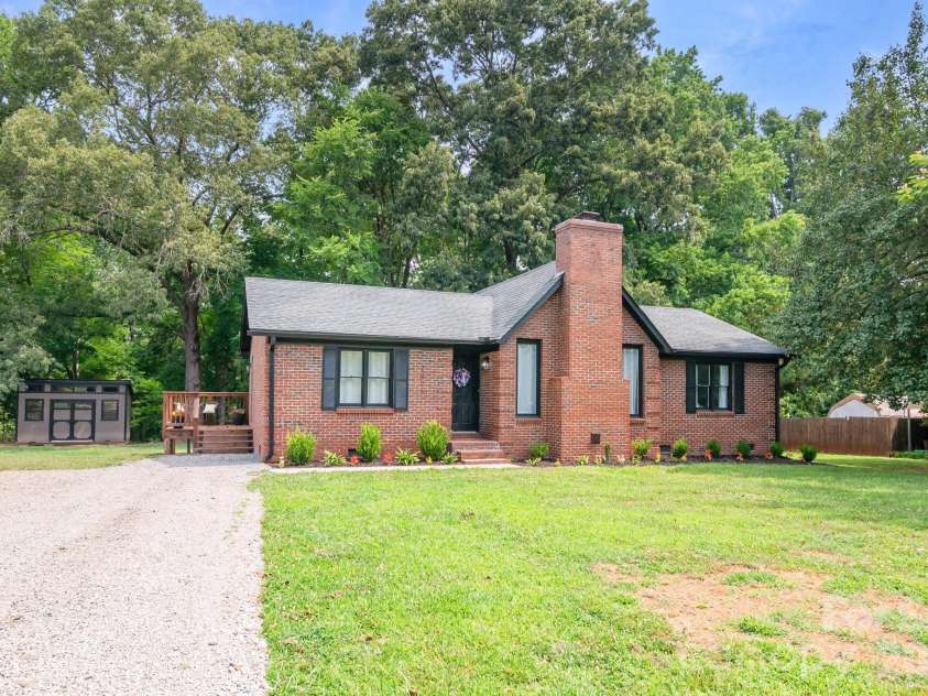 2406 Bearskin Lane, Monroe, NC 28110.  MLS# CAR4396948, YatesRealty ID 37817. Front View of Home