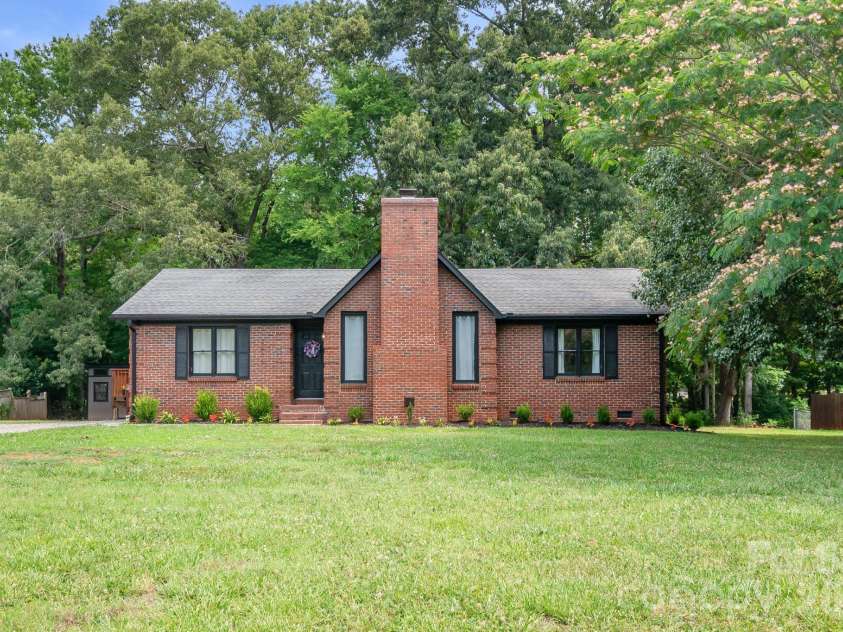 2406 Bearskin Lane, Monroe, NC 28110.  MLS# CAR4396948, YatesRealty ID 37817. Front View of Home