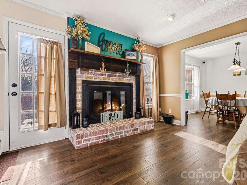 1162 Crestmont Drive, Concord, NC 28025.  MLS# CAR4357805, YatesRealty ID 37818. 