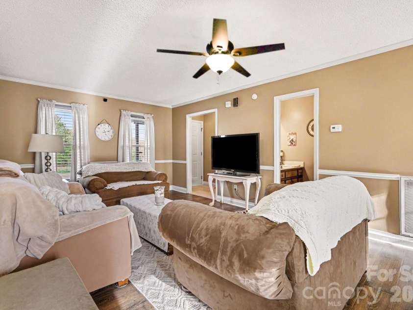 1162 Crestmont Drive, Concord, NC 28025.  MLS# CAR4357805, YatesRealty ID 37818. 