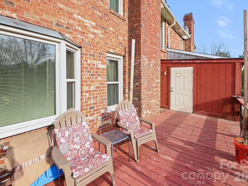 1162 Crestmont Drive, Concord, NC 28025.  MLS# CAR4357805, YatesRealty ID 37818. 