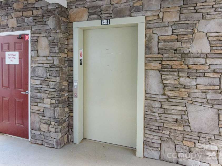 1000 Olde Eastwood Village Boulevard, Asheville, NC 28803.  MLS# CAR4305759, YatesRealty ID 3782. 