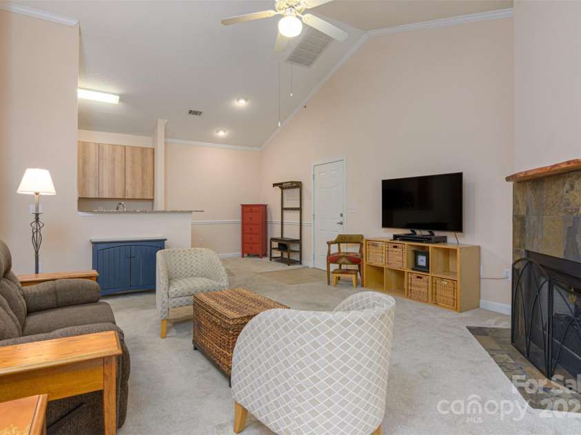 1000 Olde Eastwood Village Boulevard, Asheville, NC 28803.  MLS# CAR4305759, YatesRealty ID 3782. 