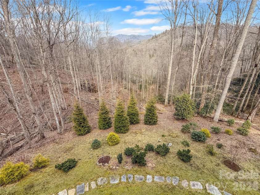 637 Ontario Ridge, Boone, NC 28607.  MLS# CAR4353234, YatesRealty ID 3782. 