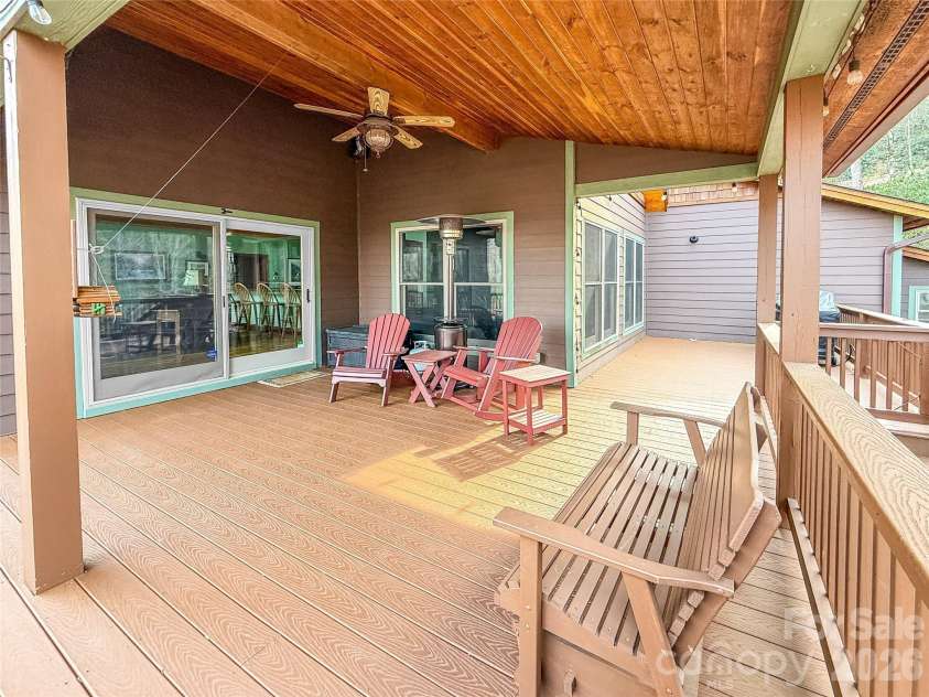 637 Ontario Ridge, Boone, NC 28607.  MLS# CAR4353234, YatesRealty ID 3782. 