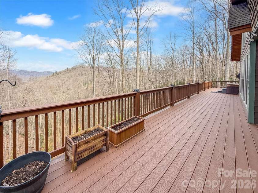 637 Ontario Ridge, Boone, NC 28607.  MLS# CAR4353234, YatesRealty ID 3782. 