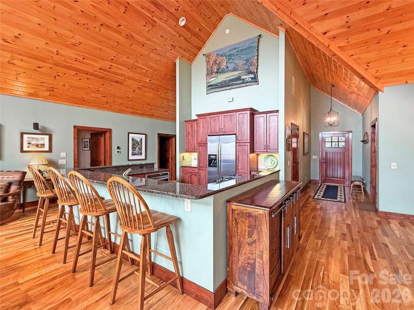637 Ontario Ridge, Boone, NC 28607.  MLS# CAR4353234, YatesRealty ID 3782. 