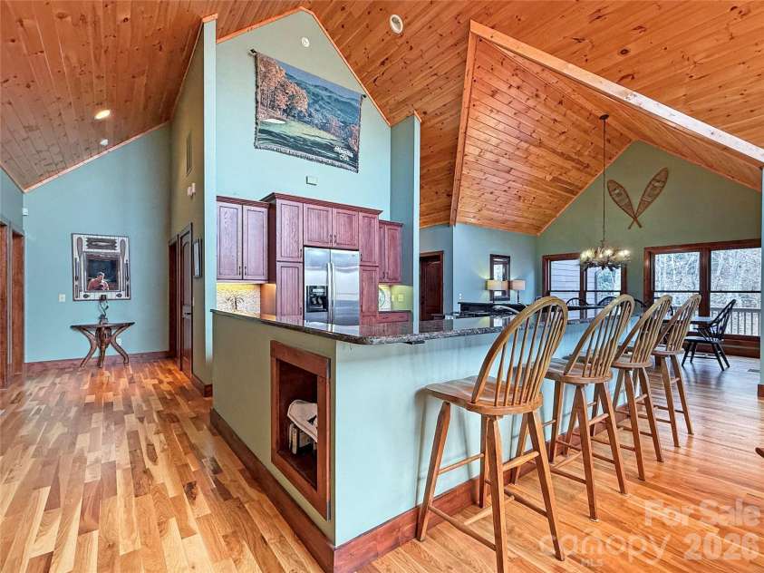 637 Ontario Ridge, Boone, NC 28607.  MLS# CAR4353234, YatesRealty ID 3782. 