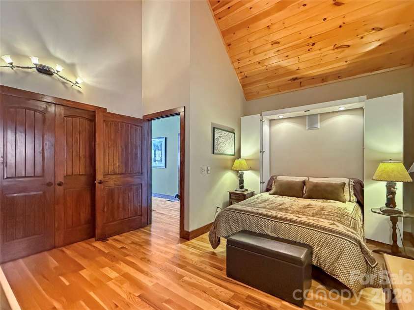 637 Ontario Ridge, Boone, NC 28607.  MLS# CAR4353234, YatesRealty ID 3782. 