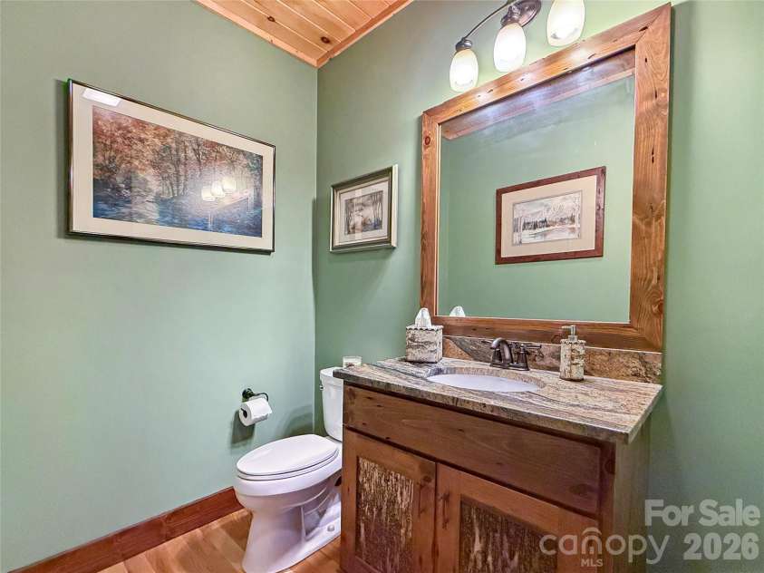 637 Ontario Ridge, Boone, NC 28607.  MLS# CAR4353234, YatesRealty ID 3782. 