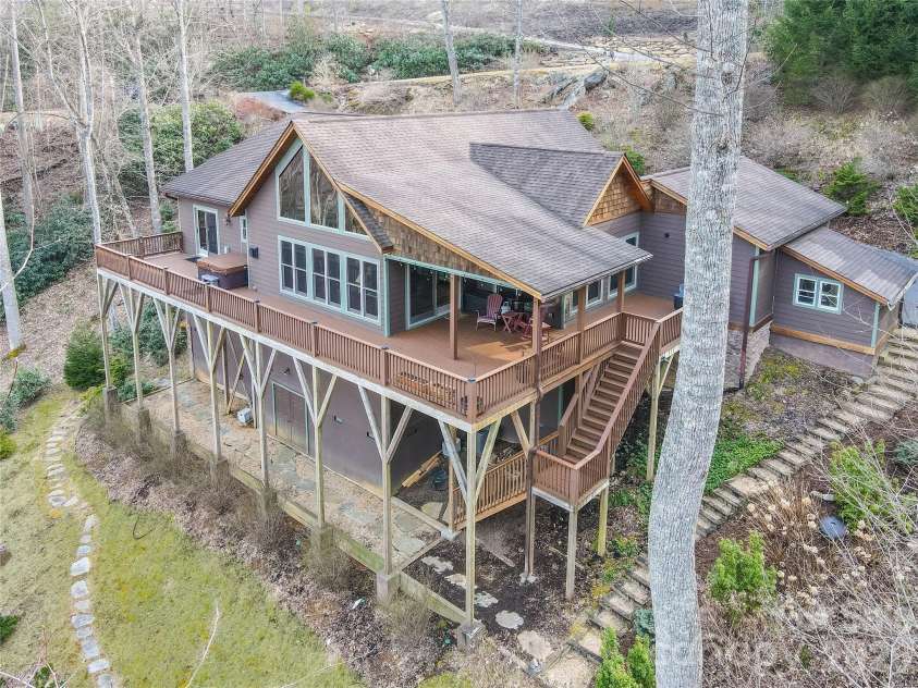 637 Ontario Ridge, Boone, NC 28607.  MLS# CAR4353234, YatesRealty ID 3782. 