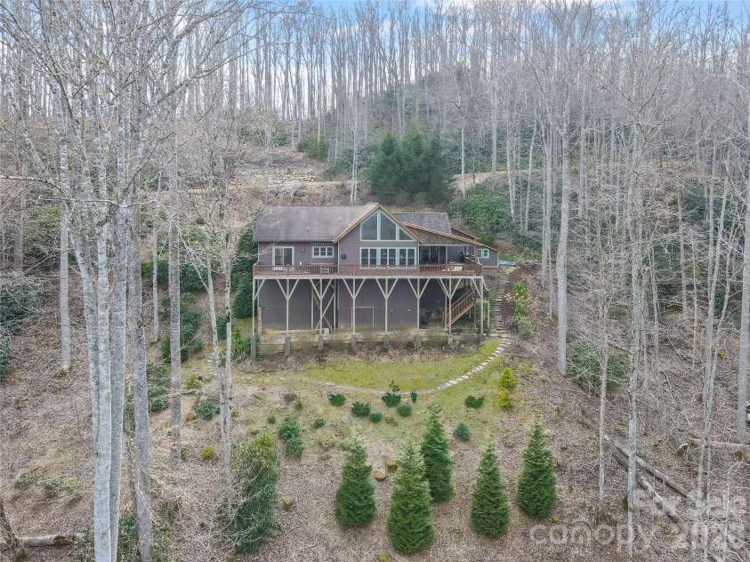 637 Ontario Ridge, Boone, NC 28607.  MLS# CAR4353234, YatesRealty ID 3782. 