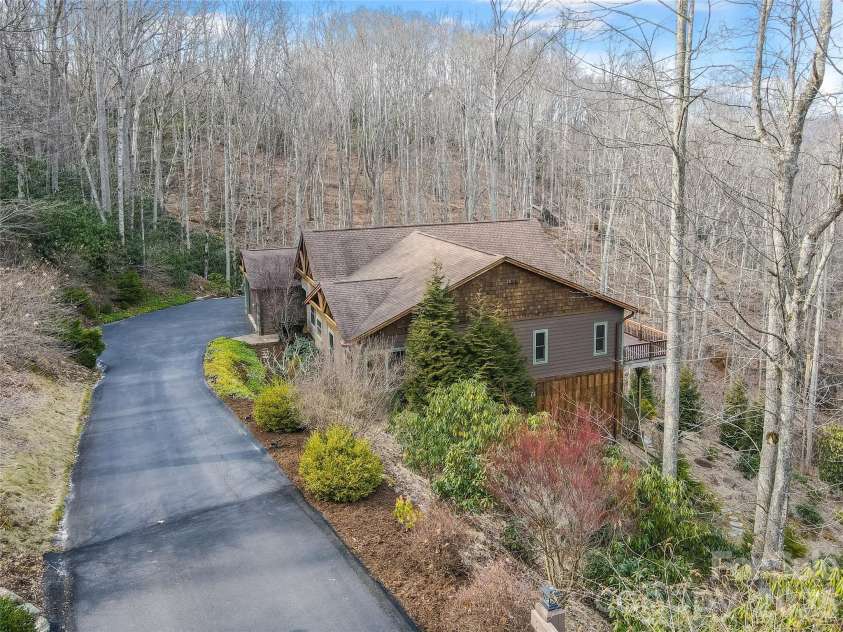 637 Ontario Ridge, Boone, NC 28607.  MLS# CAR4353234, YatesRealty ID 3782. 