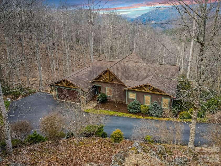 637 Ontario Ridge, Boone, NC 28607.  MLS# CAR4353234, YatesRealty ID 3782. 