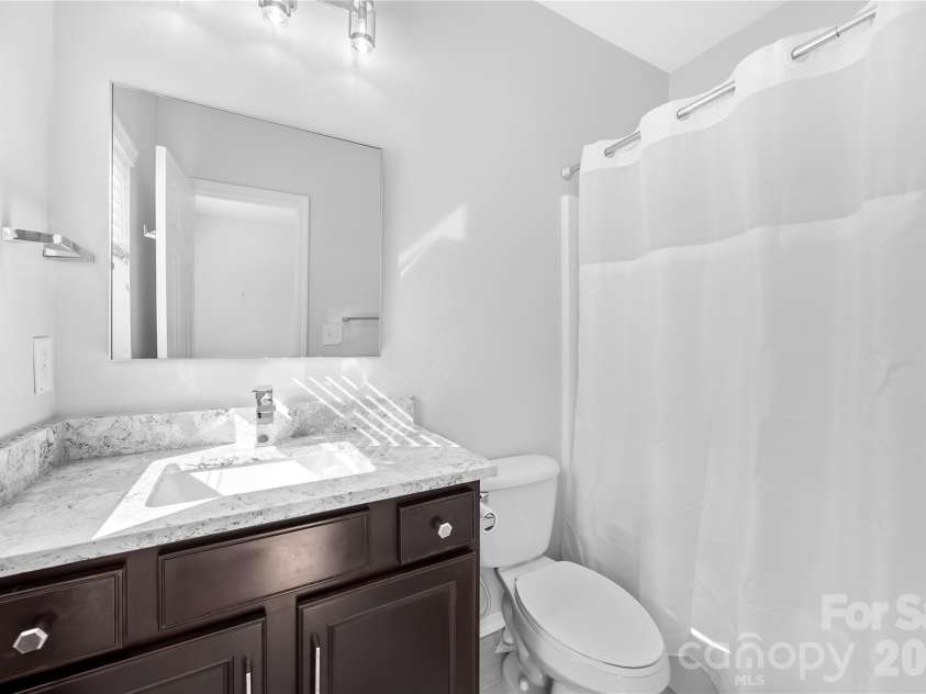 8703 Lake Pines Drive, Cornelius, NC 28031.  MLS# CAR4403233, YatesRealty ID 37820. Full Bath 3