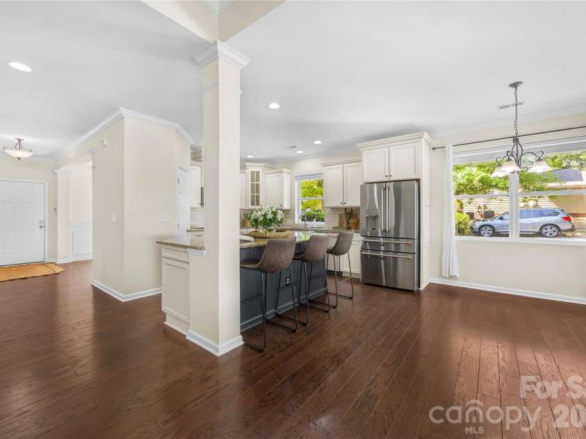 8703 Lake Pines Drive, Cornelius, NC 28031.  MLS# CAR4403233, YatesRealty ID 37820. Kitchen