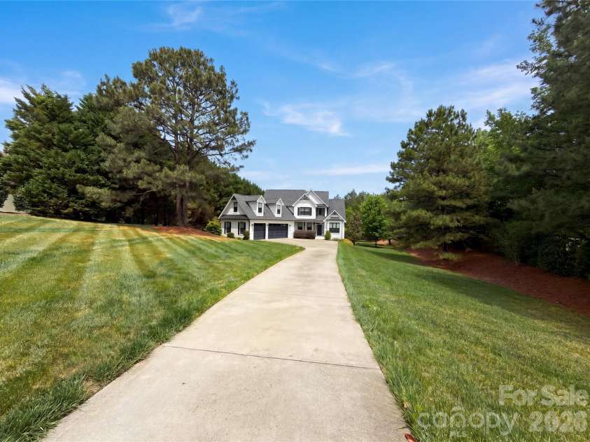 3204 Millstone Creek Road, Lancaster, SC 29720.  MLS# CAR4402581, YatesRealty ID 37821. Front Lawn