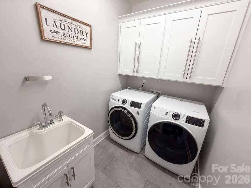 3204 Millstone Creek Road, Lancaster, SC 29720.  MLS# CAR4402581, YatesRealty ID 37821. Landry room main floor