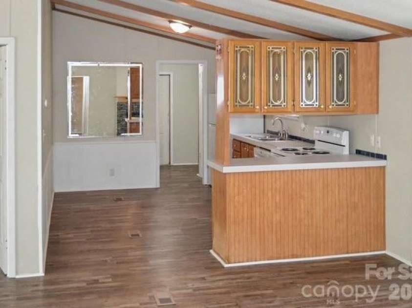 176 Sharon Ridge Lane, Statesville, NC 28677.  MLS# CAR4401482, YatesRealty ID 37823. 