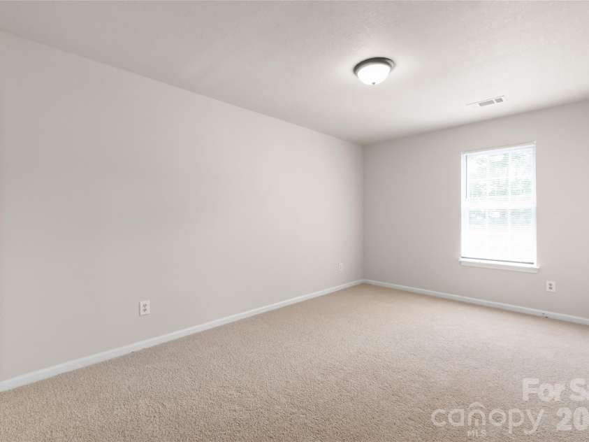 4506 Christenbury Hills Lane, Charlotte, NC 28269.  MLS# CAR4399204, YatesRealty ID 37825. 