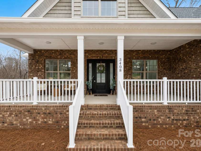 3408 Araglin Drive, Gastonia, NC 28056.  MLS# CAR4341797, YatesRealty ID 37826. 