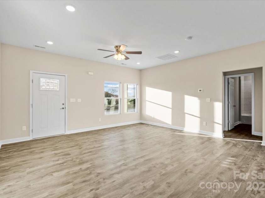 801 Long Street, Salisbury, NC 28144.  MLS# CAR4211943, YatesRealty ID 3783. 