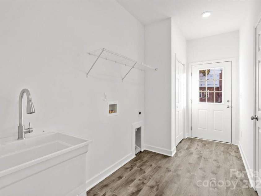 801 Long Street, Salisbury, NC 28144.  MLS# CAR4211943, YatesRealty ID 3783. 