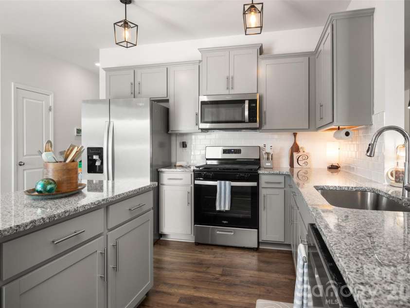 2001 Vanderlyn Street, Monroe, NC 28112.  MLS# CAR4386967, YatesRealty ID 37830. 