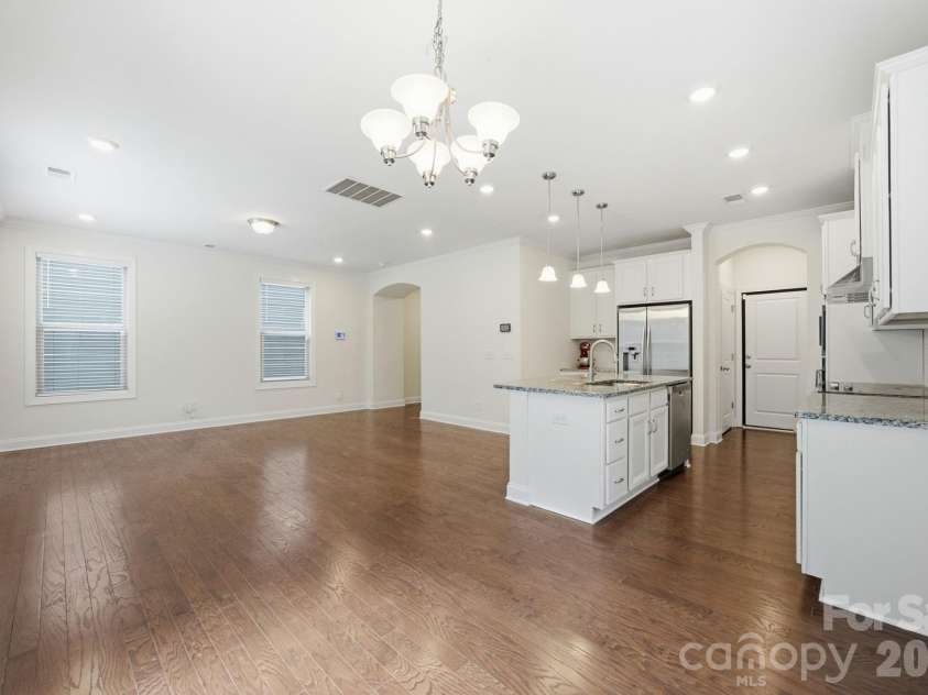 11731 Clems Branch Drive, Charlotte, NC 28277.  MLS# CAR4388483, YatesRealty ID 37831. 