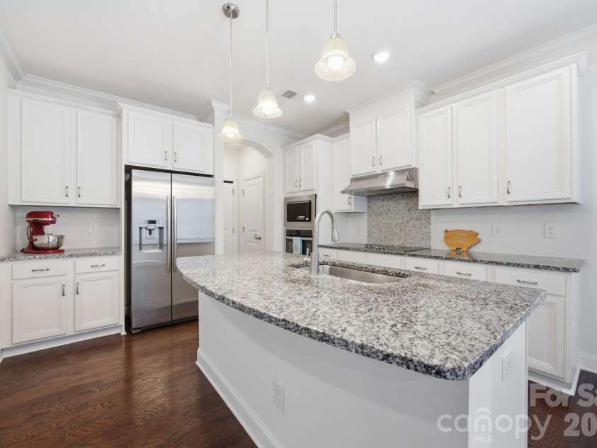 11731 Clems Branch Drive, Charlotte, NC 28277.  MLS# CAR4388483, YatesRealty ID 37831. 
