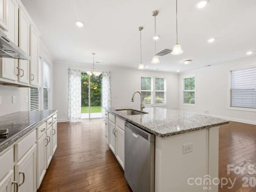 11731 Clems Branch Drive, Charlotte, NC 28277.  MLS# CAR4388483, YatesRealty ID 37831. 