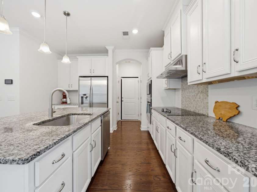 11731 Clems Branch Drive, Charlotte, NC 28277.  MLS# CAR4388483, YatesRealty ID 37831. 