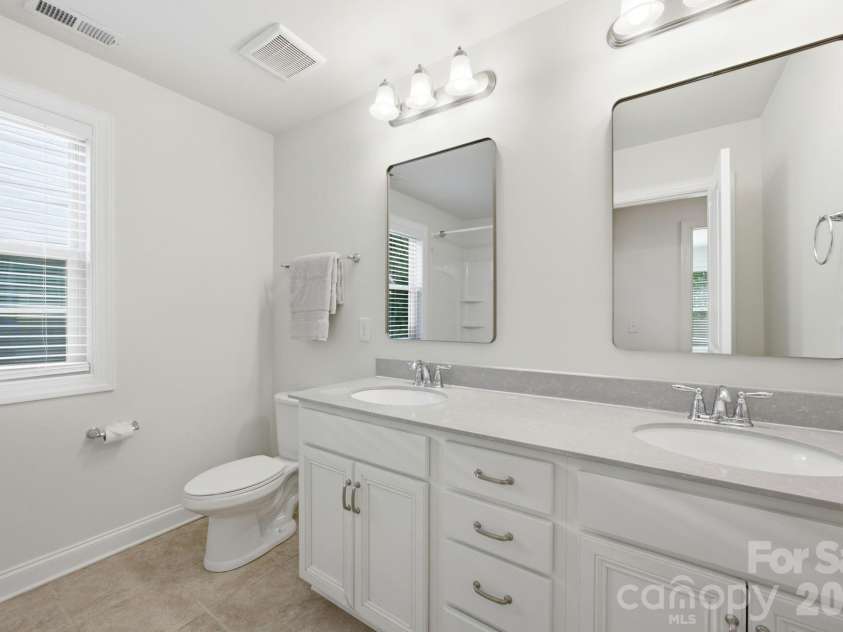 11731 Clems Branch Drive, Charlotte, NC 28277.  MLS# CAR4388483, YatesRealty ID 37831. 