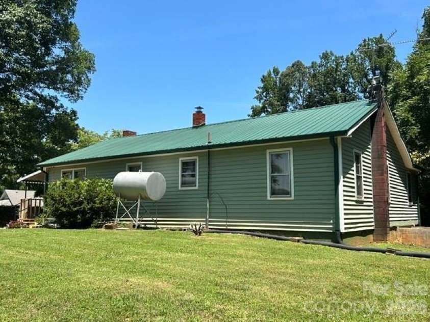 1174 Stacy Hill Road, Marion, NC 28752.  MLS# CAR4346746, YatesRealty ID 37832. Back