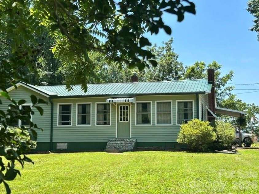 1174 Stacy Hill Road, Marion, NC 28752.  MLS# CAR4346746, YatesRealty ID 37832. Main