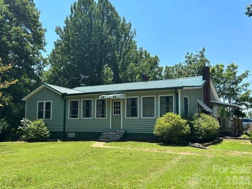 1174 Stacy Hill Road, Marion, NC 28752.  MLS# CAR4346746, YatesRealty ID 37832. Main